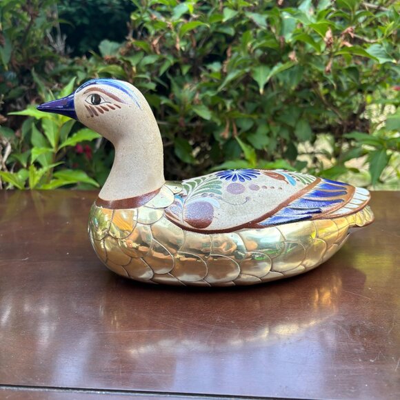 Vintage Mexican Tonala Duck Hand Painted Folk Art Bird with Solid Brass Overlay - Picture 4 of 13